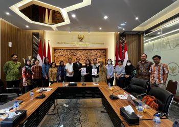 Siaran Pers Koalisi Masyarakat Sipil Untuk Keadilan Ekonomi (Koalisi MKE). “Indonesia-EU CEPA: Perjanjian Bau Kolonial kok Buru-buru Disetujui?”